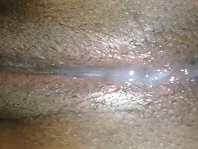 這個女孩非常喜歡和欣賞藝術，並且來拜訪她的朋友鋼琴家，她高興地向他投降。這對夫婦開始互相愛撫，同時，他們脫衣服。年輕的女孩，靠在鋼琴上，伸展雙腿，把她的彈性屁股放在她朋友的身上，然後他開始輕輕地撫摸它。