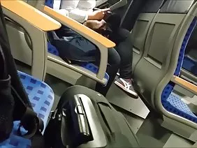 在房子裡沒有一個容易接近的賤人摩根李的地方,因為邀請她訪問的頑皮妻子比一隻獵犬更糟糕,並且會因為他長長的黑髮而擦拭他的家庭。一個狡猾的人,讓她的情婦不會散佈在房子周圍的線索,在泳池邊躺下她的沙發 - 浪漫而不合時宜。高高的籬笆覆蓋著甜蜜情侶的黃疸,鳥兒的歌聲淹沒了妓女的慵懶的感嘆,串在一個屁股上,就像烤肉串上的鮮肉一樣。結果,所以rasokogaril cloaca的意志使它上廁所。在他的心靈和靈魂中,他的愛情讓他進入了家庭的巢穴,然後繼續撕毀沙發上的床上用品。在肛交後,他使用了大量的潤滑劑,他現在必須在家裡打電話給乾洗店,否則他的妻子肯定會發現內褲留在家具枕頭之間的某處。
